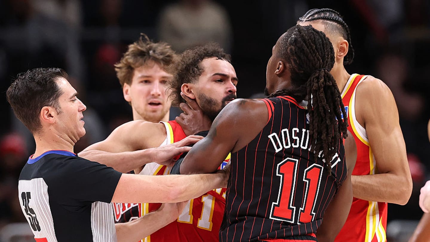 Bulls, Hawks Benches Clear After Ayo Dosunmu Gets in Trae Young's Face Over Love Tap