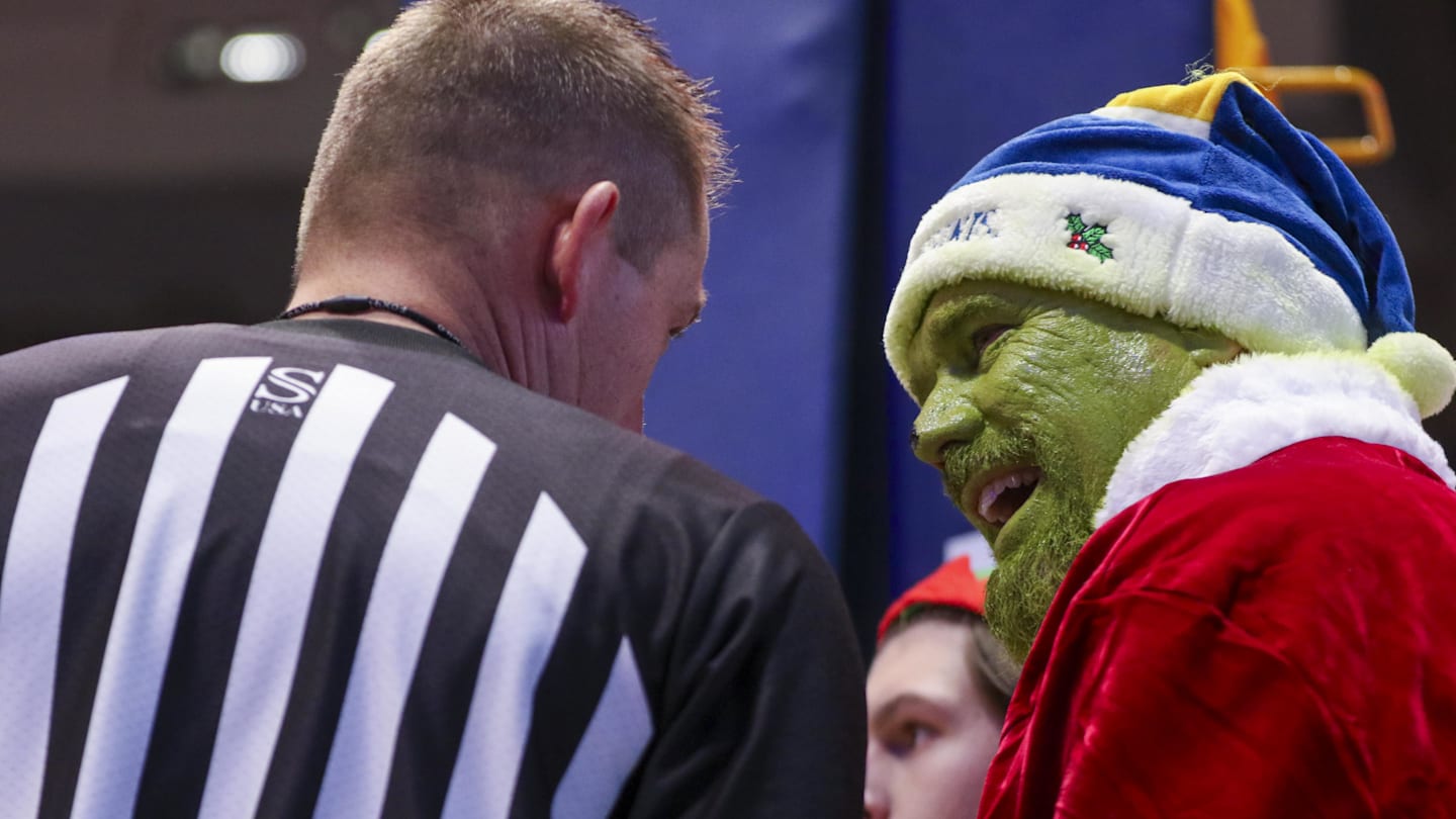 The Grinch at Mississippi Valley State Delta Devils game