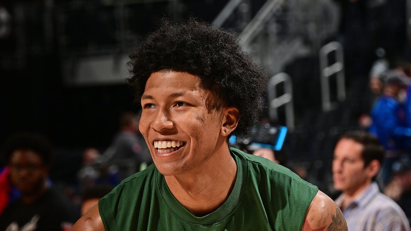 Milwaukee Bucks v Detroit Pistons