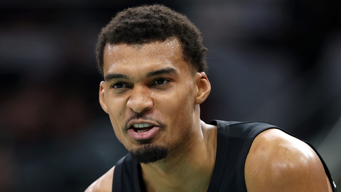 Oklahoma City Thunder v San Antonio Spurs