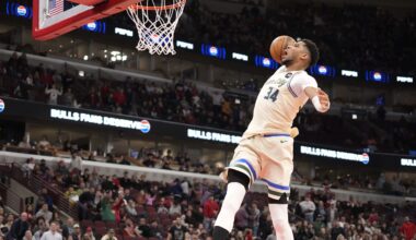 Giannis' late-game dunk sends message to NBA that Bucks remain factor if he stays