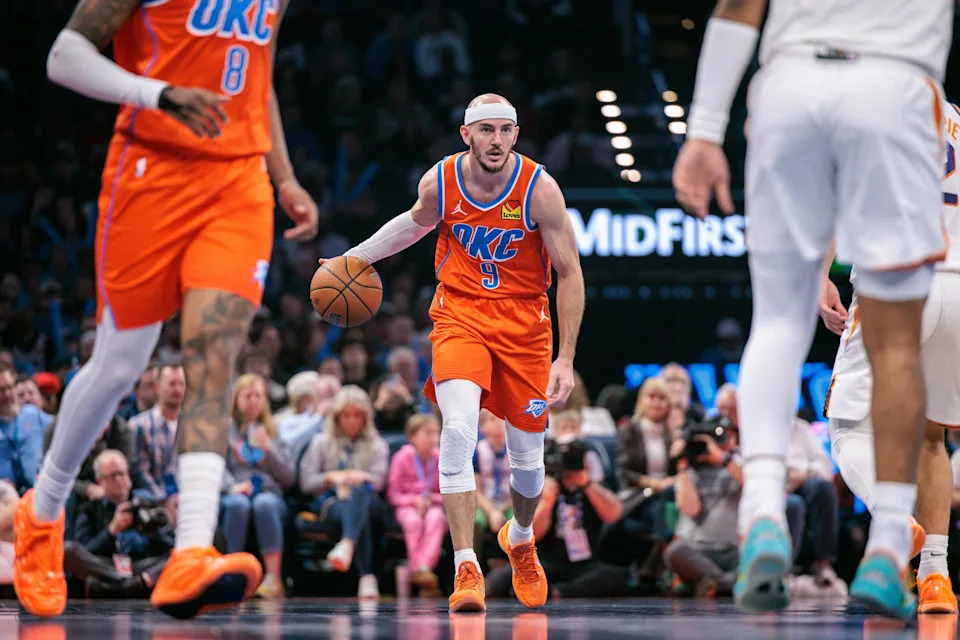 OKLAHOMA CITY, OKLAHOMA - DECEMBER 10: Alex Caruso #9 of the Oklahoma City Thunder brings the ball up court during the first half of the Emirates NBA Cup - Quarterfinals game against the Phoenix Suns at Paycom Center on December 10, 2025 in Oklahoma City, Oklahoma. NOTE TO USER: User expressly acknowledges and agrees that, by downloading and or using this photograph, User is consenting to the terms and conditions of the Getty Images License Agreement. (Photo by William Purnell/Getty Images)