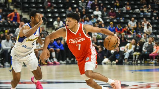 LA Clippers two-way RayJ Dennis makes home debut in G League win