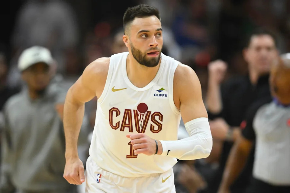 Cleveland Cavaliers guard Max Strus (1)David Richard-USA TODAY Sports