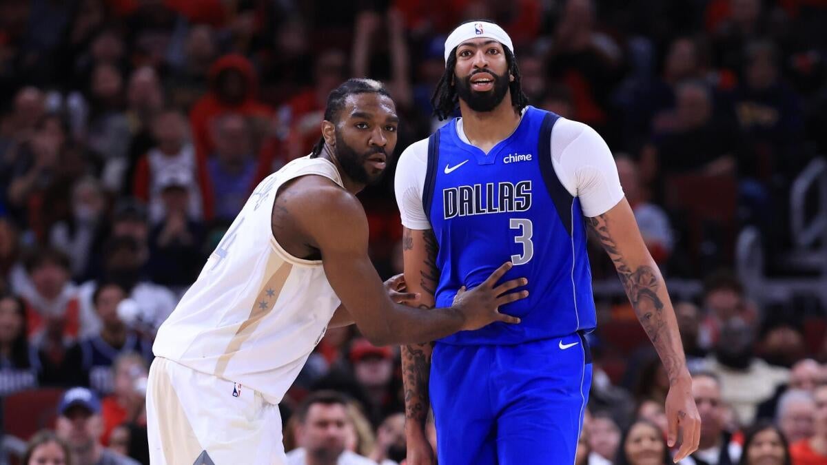 Bulls had internal talks about trade for Chicago native Anthony Davis, per report