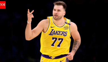 Luka Doncic delivers another dominant night as red-hot Los Angeles Lakers star against New Orleans Pelicans | NBA News