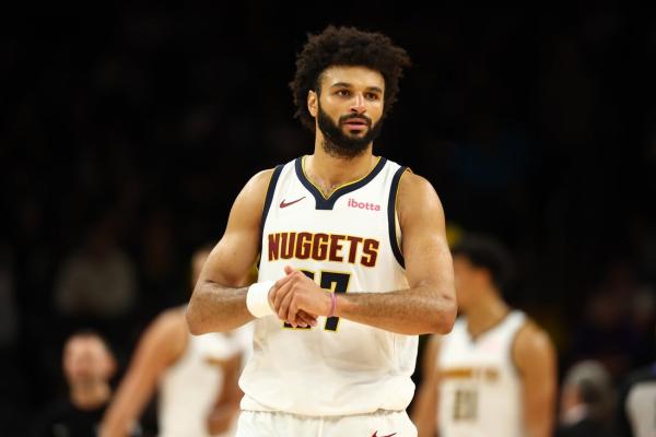 Nuggets G Jamal Murray sprains ankle in loss to Mavs