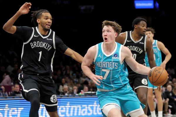 Nets put away Hornets for elusive first home victory