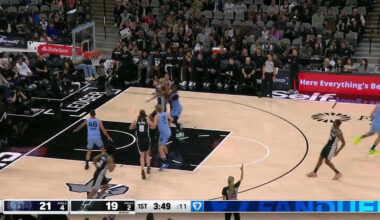 Harrison Barnes with the 2 Pt