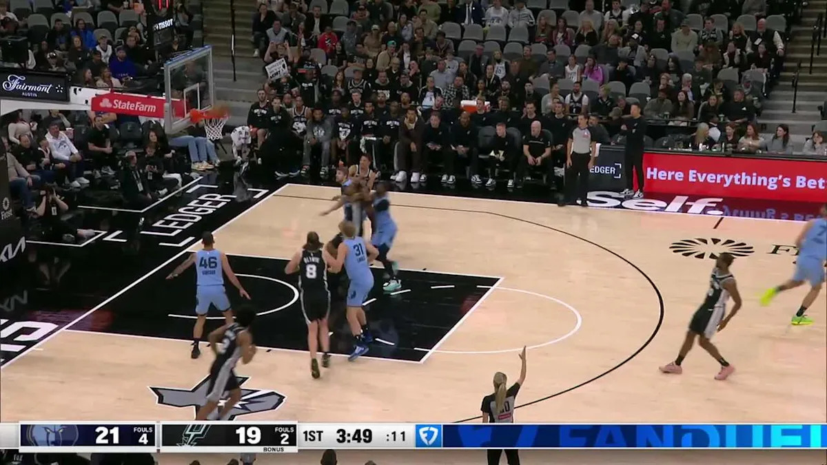 Harrison Barnes with the 2 Pt