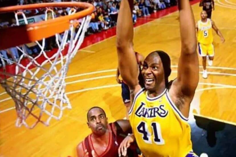 Former Lakers Center Elden Campbell Dies at 57