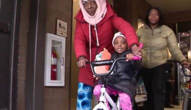 Pistons Owner Tom Gores helps bring holiday joy to thousands of Detroit kids