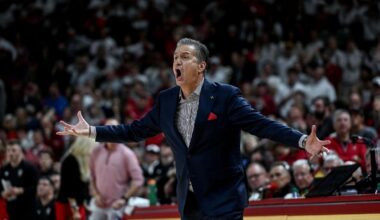 Calipari picks up his 20th win over Louisville, this time with Arkansas