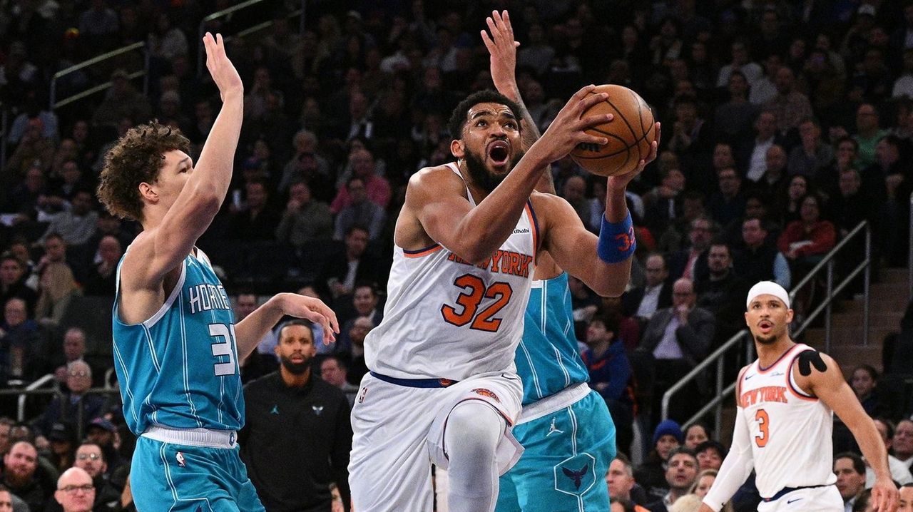 Karl-Anthony Towns helps Knicks sail past Hornets