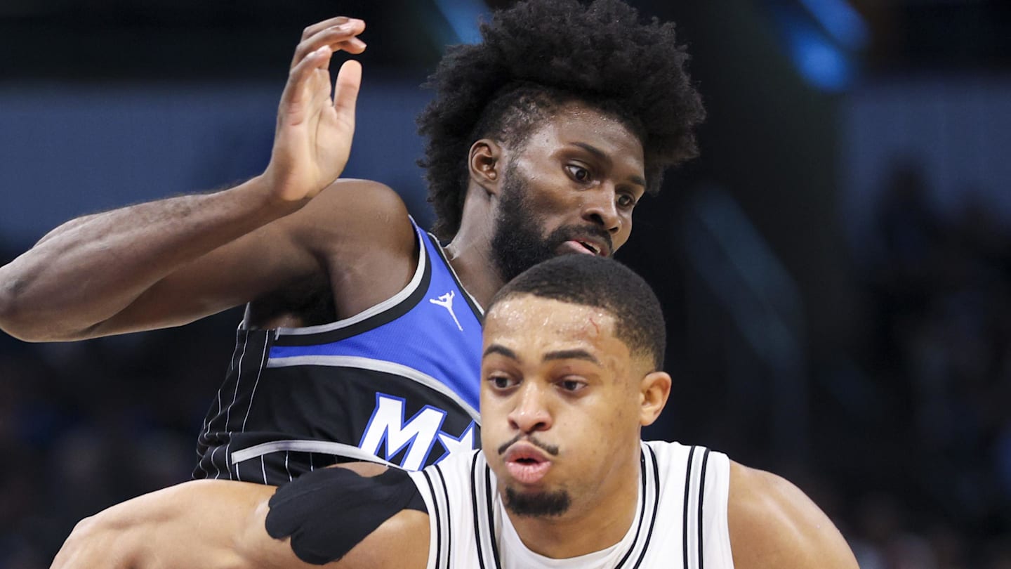 Controversial Jonathan Isaac foul leads to Magic loss vs. Spurs