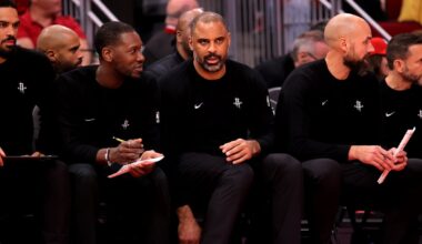 Rockets' paint-first offense looks to keep rolling against Suns