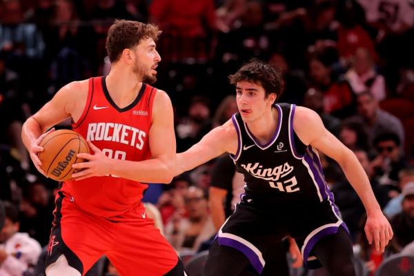 Alperen Sengun helps Rockets rally past Kings