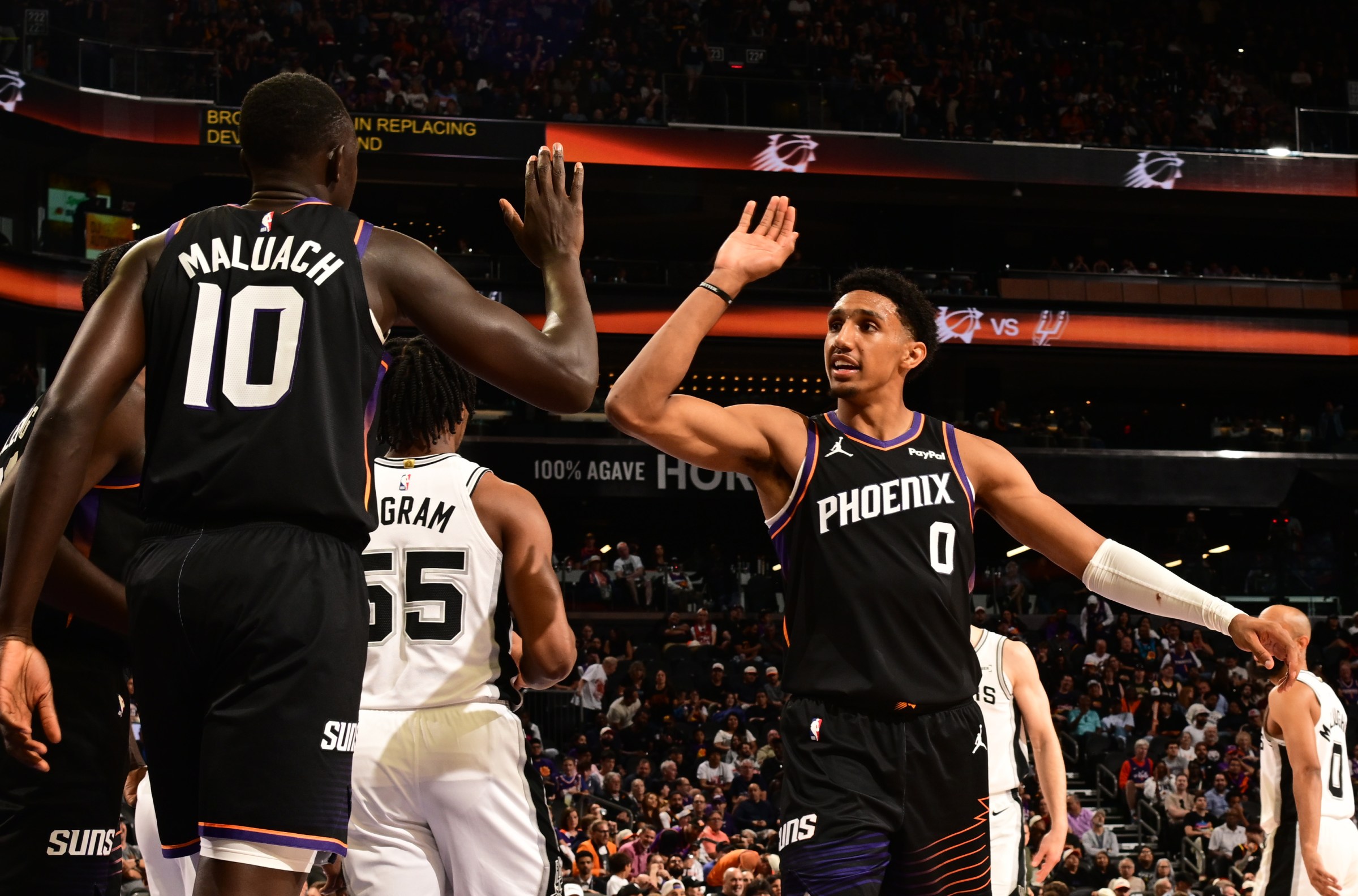 Game Thread: Spurs (11-4) vs. Suns (10-6)