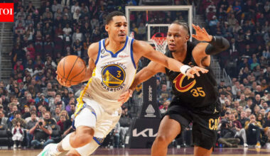Golden State Warriors vs Cleveland Cavaliers regular season game: Full injury report, who's out, and more (December 6, 2025) | NBA News