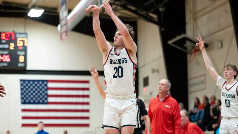Boyle and Thomas Lead Men's Basketball Past Widener, 75-70