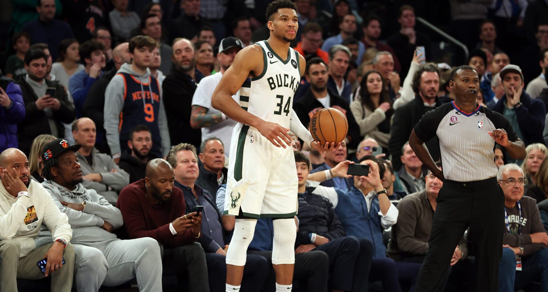 Antetokounmpo Drawn to Knicks’ Identity and Fan Base: Insider