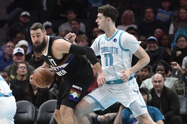 Nuggets keep Hornets at bay as road win streak hits 10