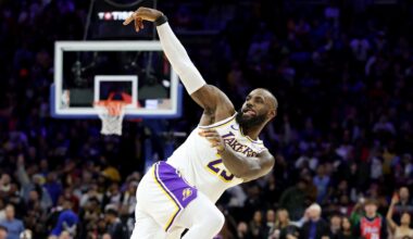 After Scoring Streak Ends, LeBron Makes History in Lakers Win