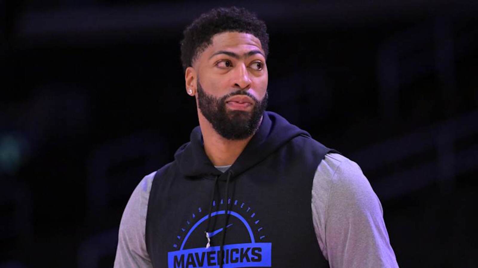NBA expert makes case for Mavericks to keep Anthony Davis amid trade rumors