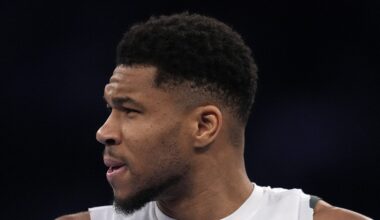 Bucks Locker Room Damaged by Giannis Antetokounmpo Situation per Report