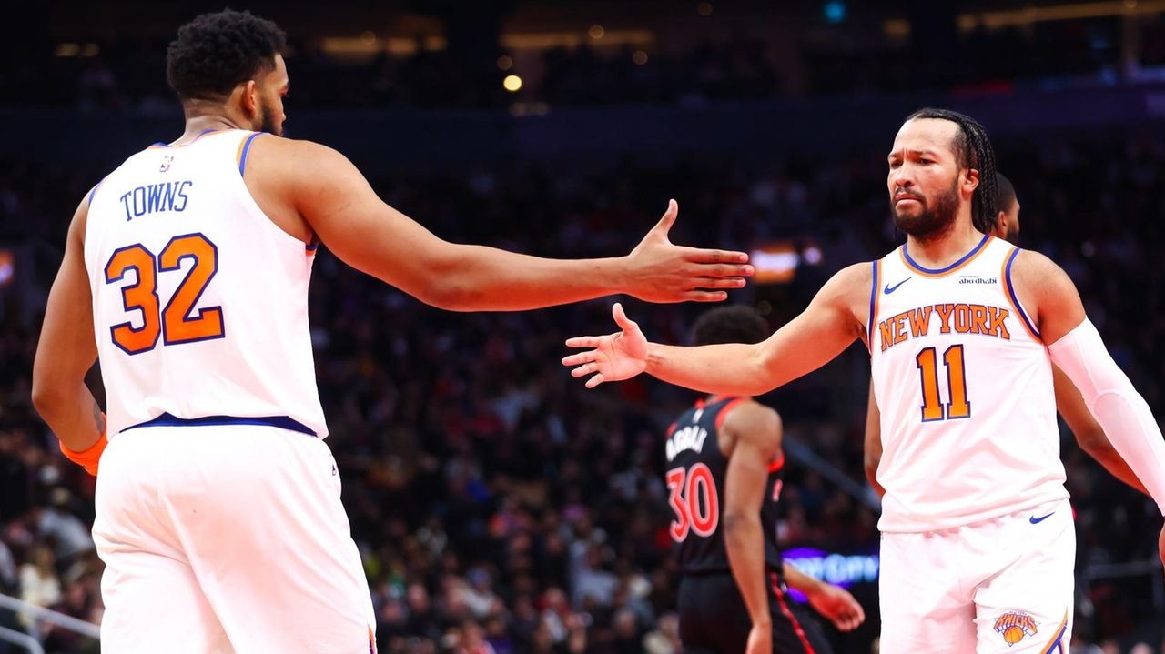 Jalen Brunson leads Knicks' victory over Raptors, into NBA Cup semifinal against Magic