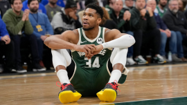 Giannis trade rumors, denials, an injury scare and a comeback: Inside the Bucks' wild night