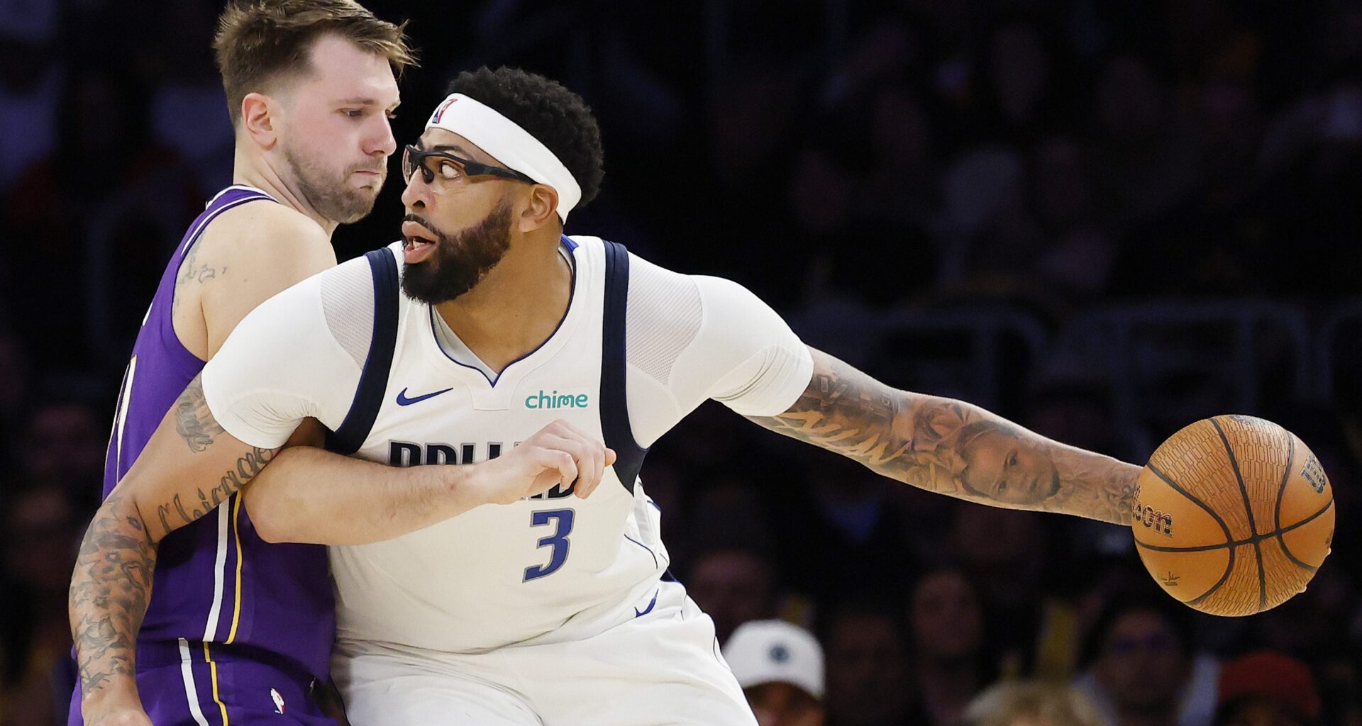 Mavericks Have Big Reason to Trade Anthony Davis Now: Ex-Exec