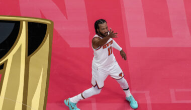 Jalen Brunson has an incident with heckler during NBA Cup quarterfinal