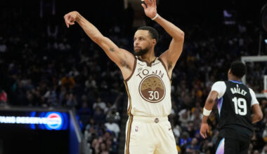 Golden State Warriors guard Stephen Curry (30) gestures after making a 3-point basket against the Utah Jazz during the second half of an NBA basketball game in San Francisco, Monday, Nov. 24, 2025. (AP Photo/Jeff Chiu)