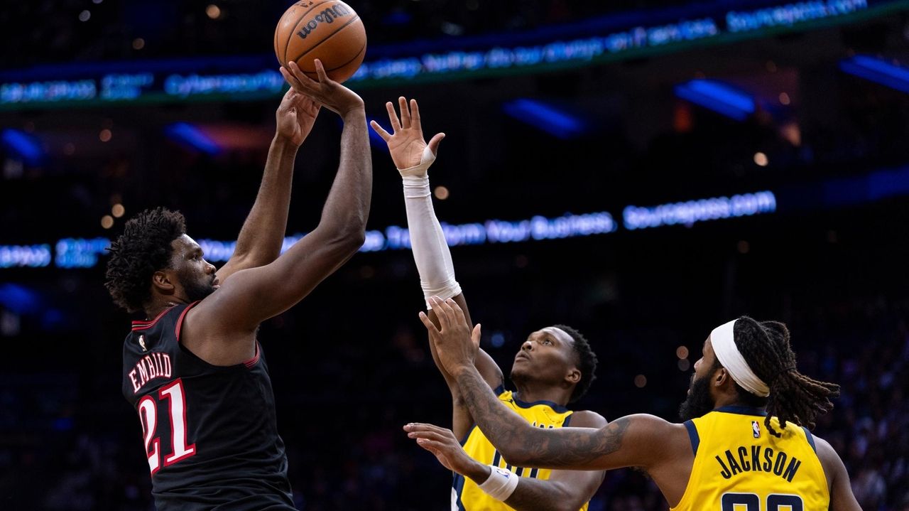 Embiid scores season-high 39 points to lead 76ers to 115-105 win against Pacers