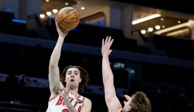 Josh Giddey scores 26 points, Bulls hang on to beat Hornets 129-126 to snap 7-game losing streak