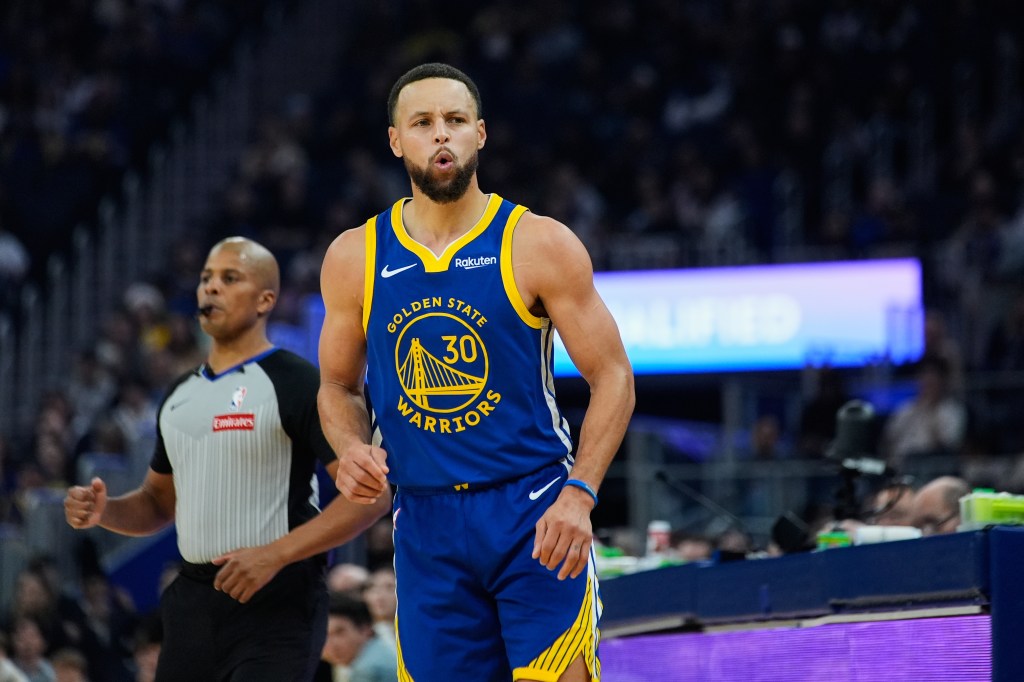 Against supersized Wolves, small mistakes doom Steph Curry Warriors