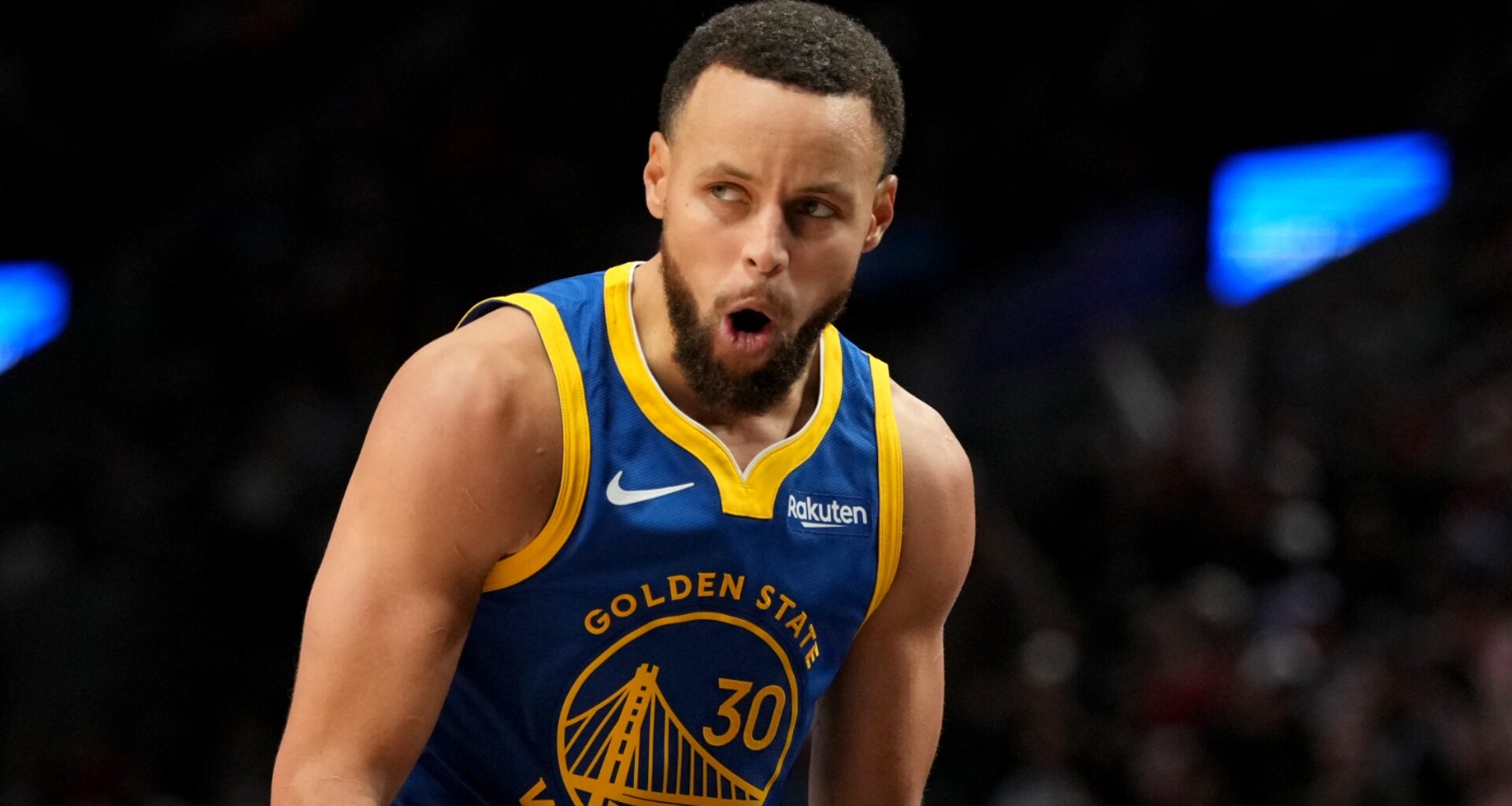 Fans Blast Warriors for Wasting Steph Curry's Masterpiece