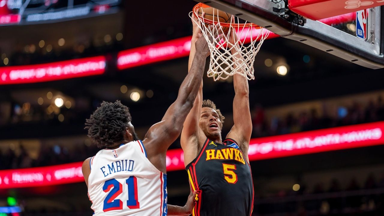 Dyson Daniels and Onyeka Okongwu lead the Hawks past the 76ers, 120-117