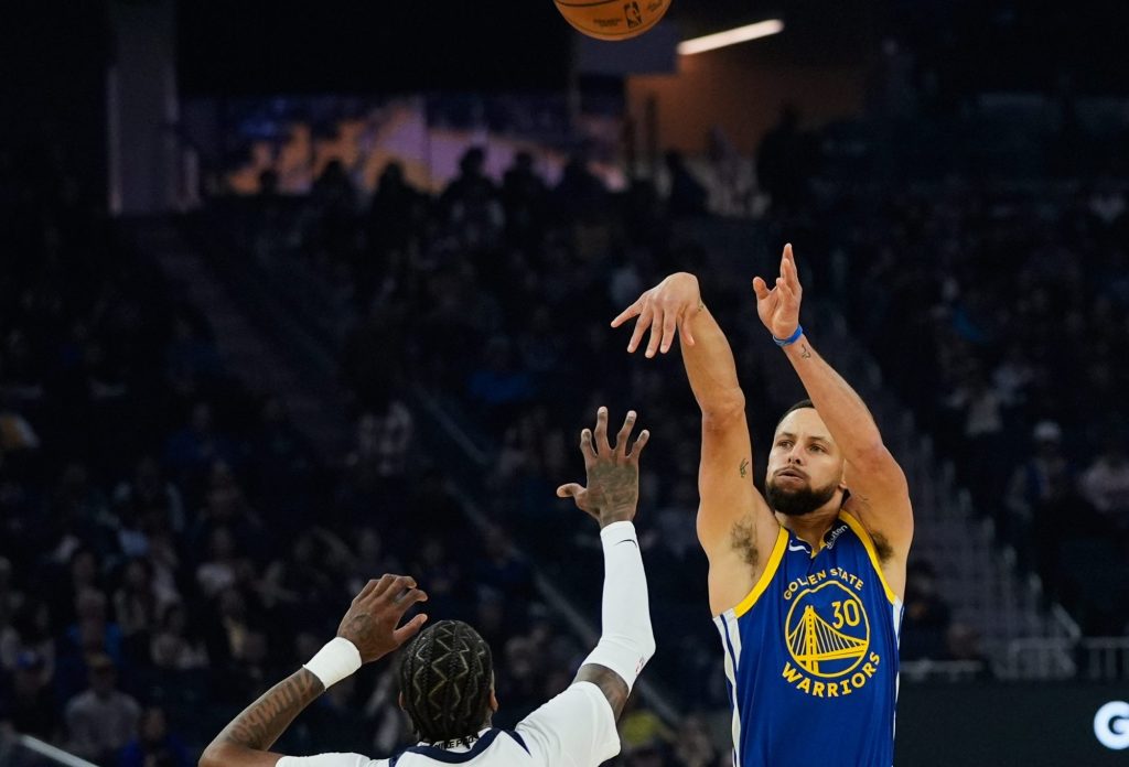 Steph Curry returns vs. Timberwolves
