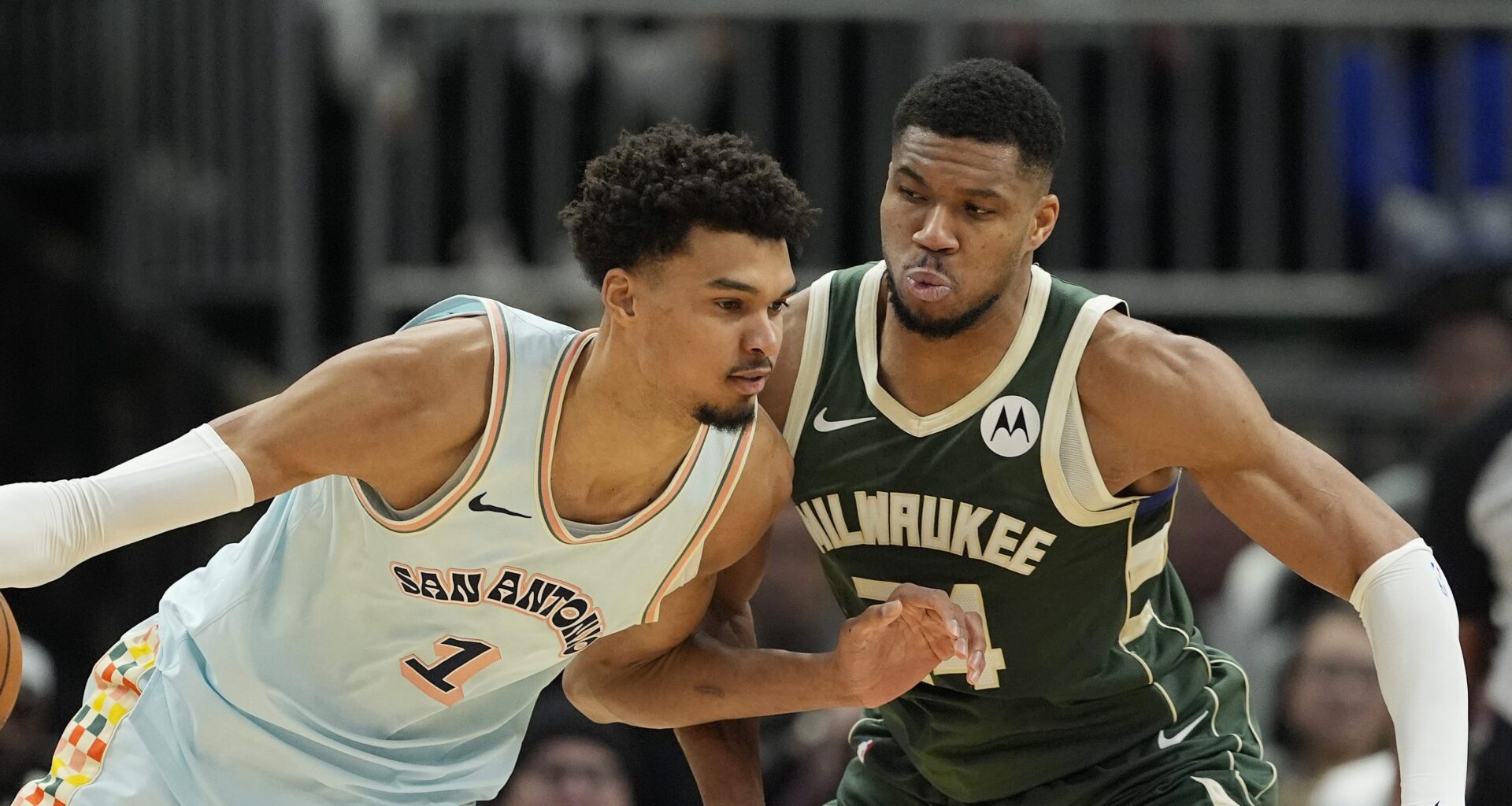 Spurs Hit With Brutal Giannis Trade Warning Before NBA Cup Final