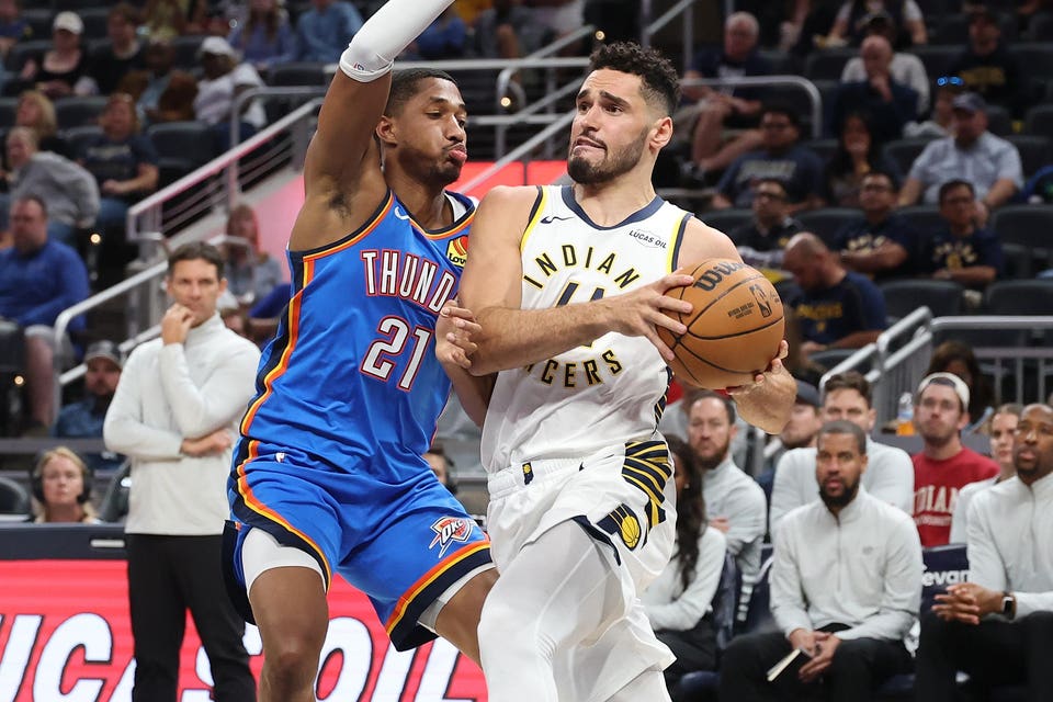 Oklahoma City Thunder v Indiana Pacers