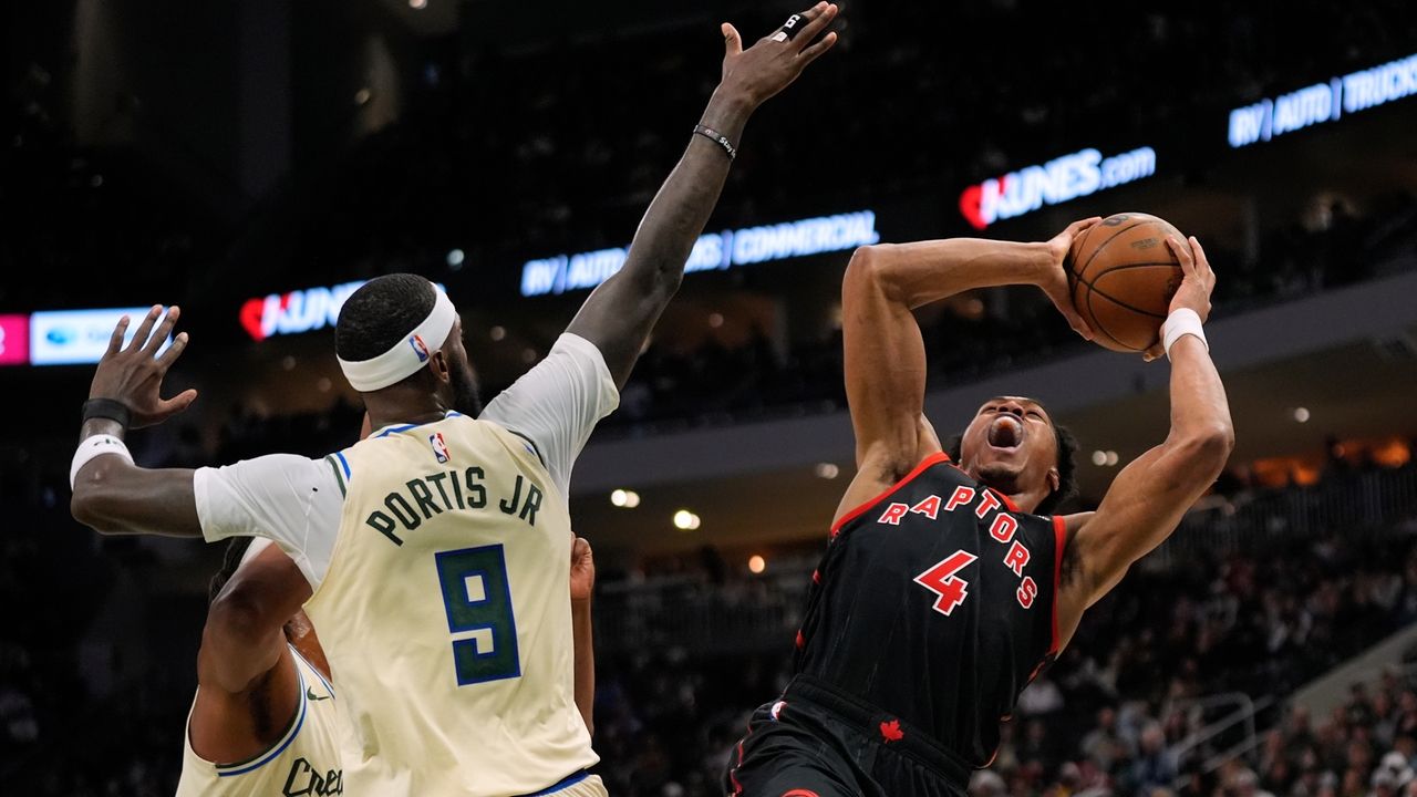 Ingram and Barnes lead the way as Raptors beat slumping Bucks 111-105