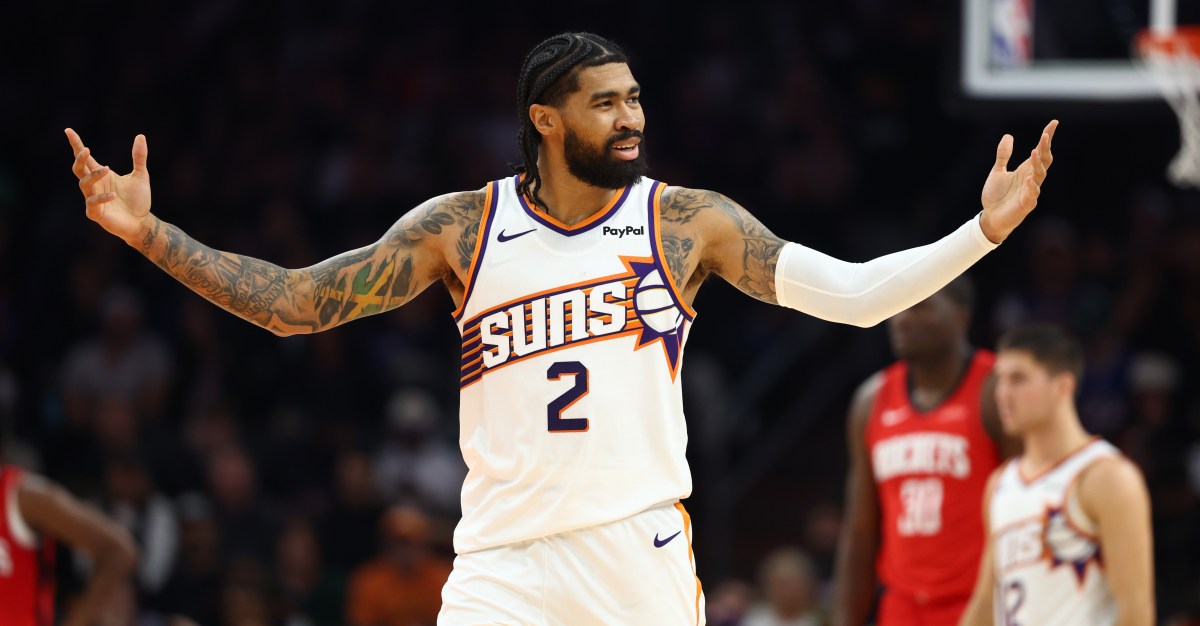 5 mock trades built around the Suns’ most expendable center