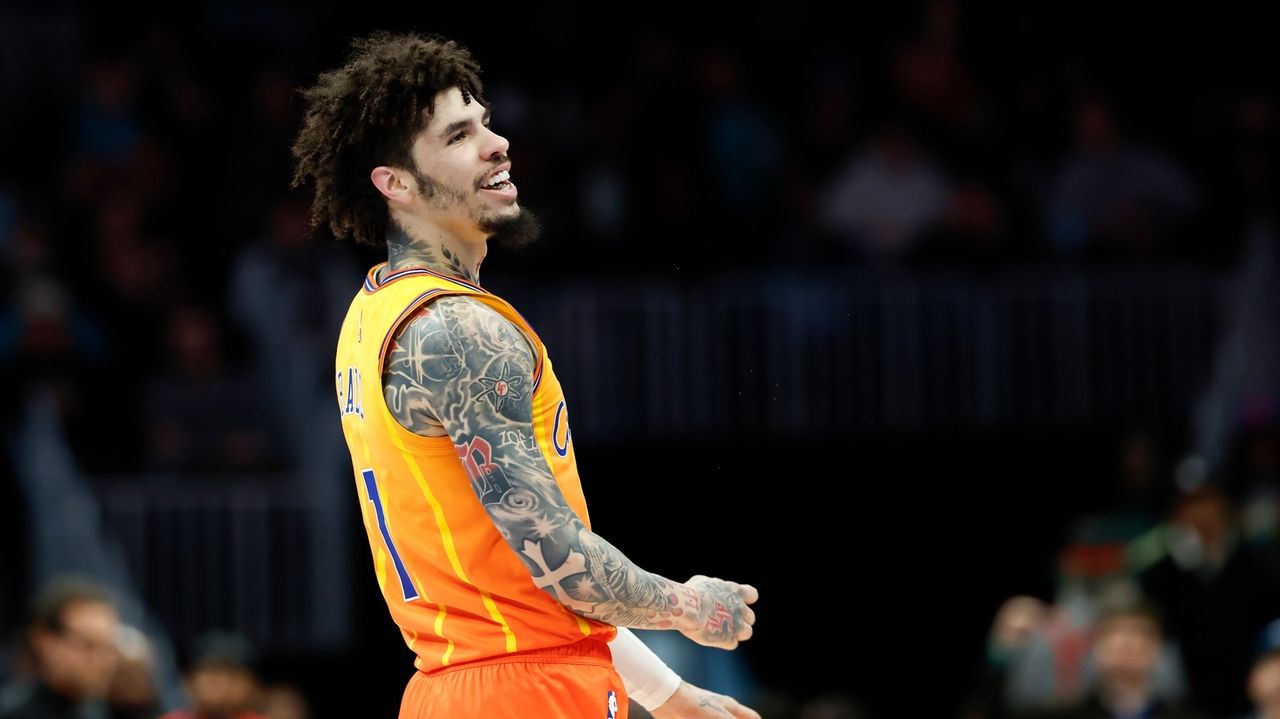 LaMelo Ball hits 7 1st-half 3-pointers in return, Hornets beat Hawks 133-126