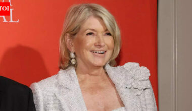“Never, ever wear open toed shoes to a game”- Martha Stewart shares rare advice after Jalen Brunson accidentally broke her toe during New York Knicks playoff | NBA News