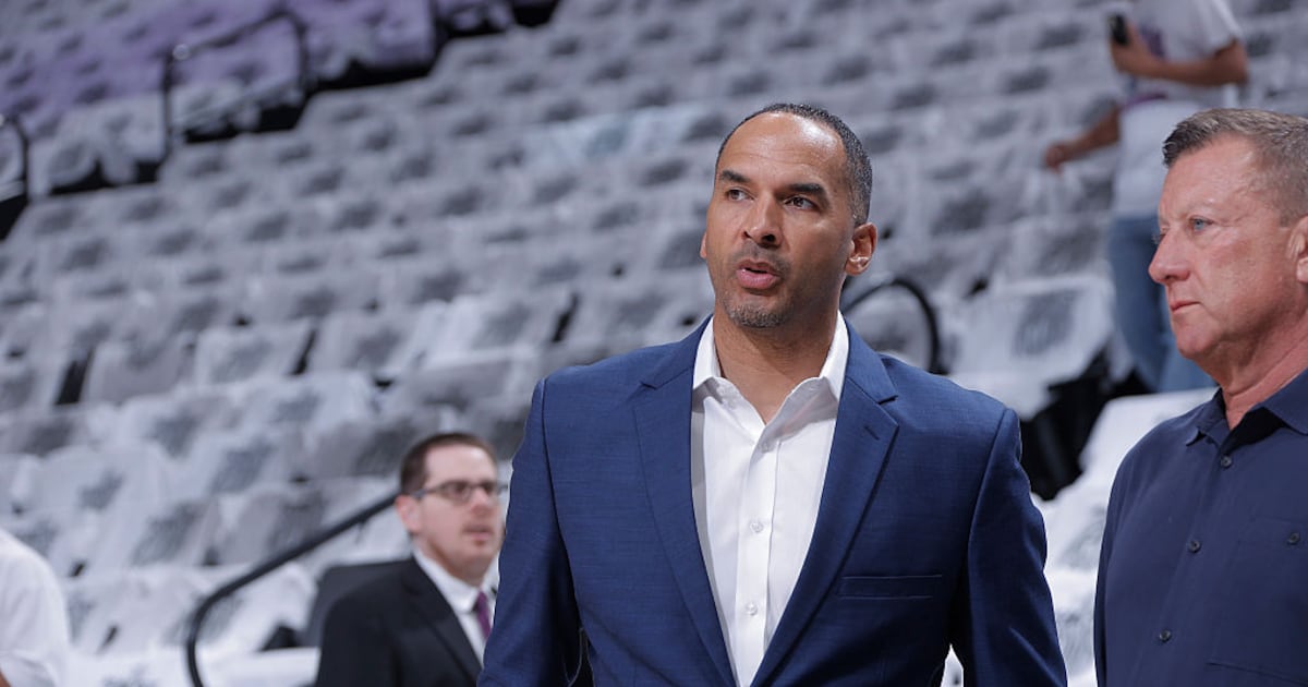 Dallas Mavericks to take several months for GM search