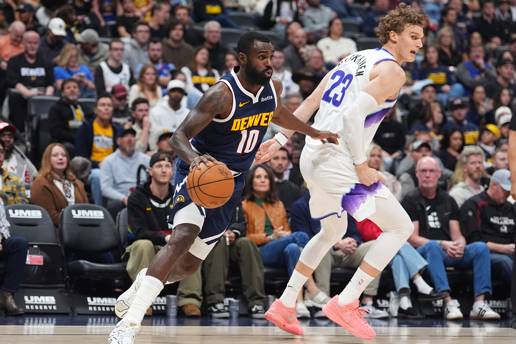 Nuggets jump out to a 19-0 lead and rout the Jazz 135-112