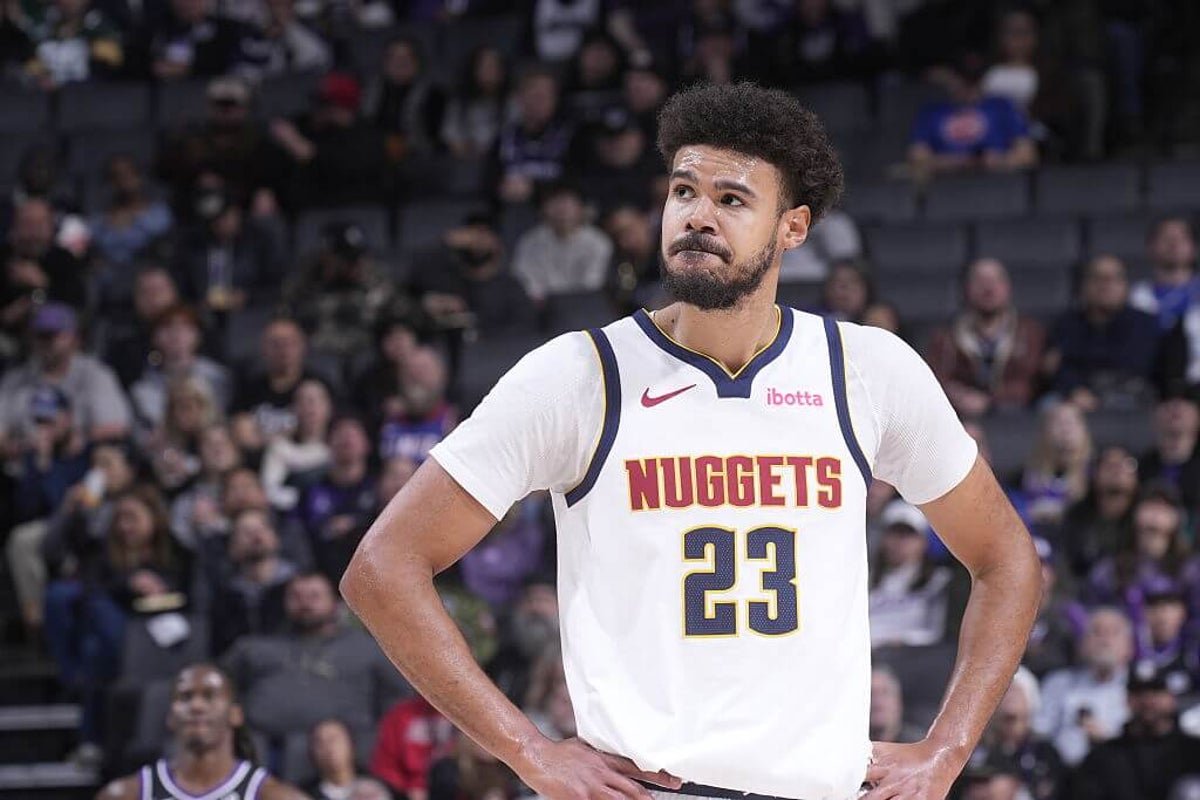 Nuggets’ Cameron Johnson injures right leg vs. Mavericks, will undergo MRI