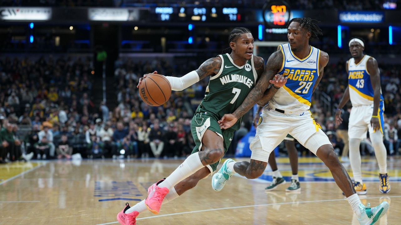 Porter, Rollins guide Bucks past Pacers 111-94